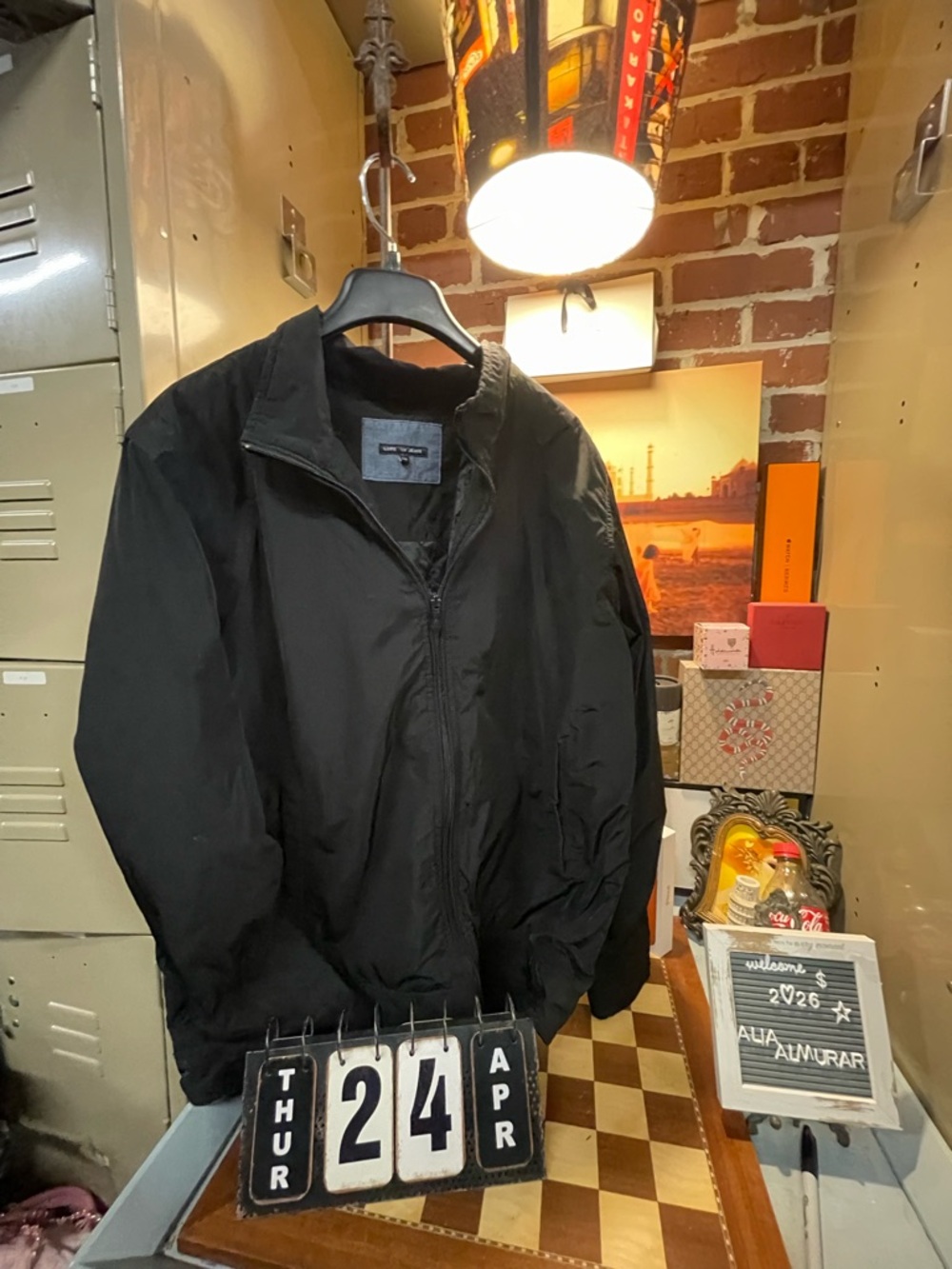Men’s jacket lure